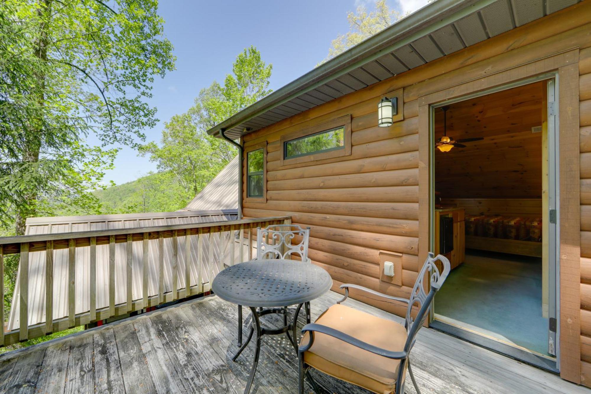Bryson City Cabin With Hot Tub And Mountain Views! מראה חיצוני תמונה